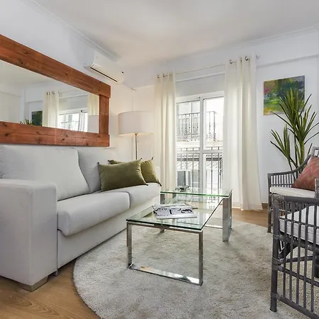 Apartment Genteel Giralda *
